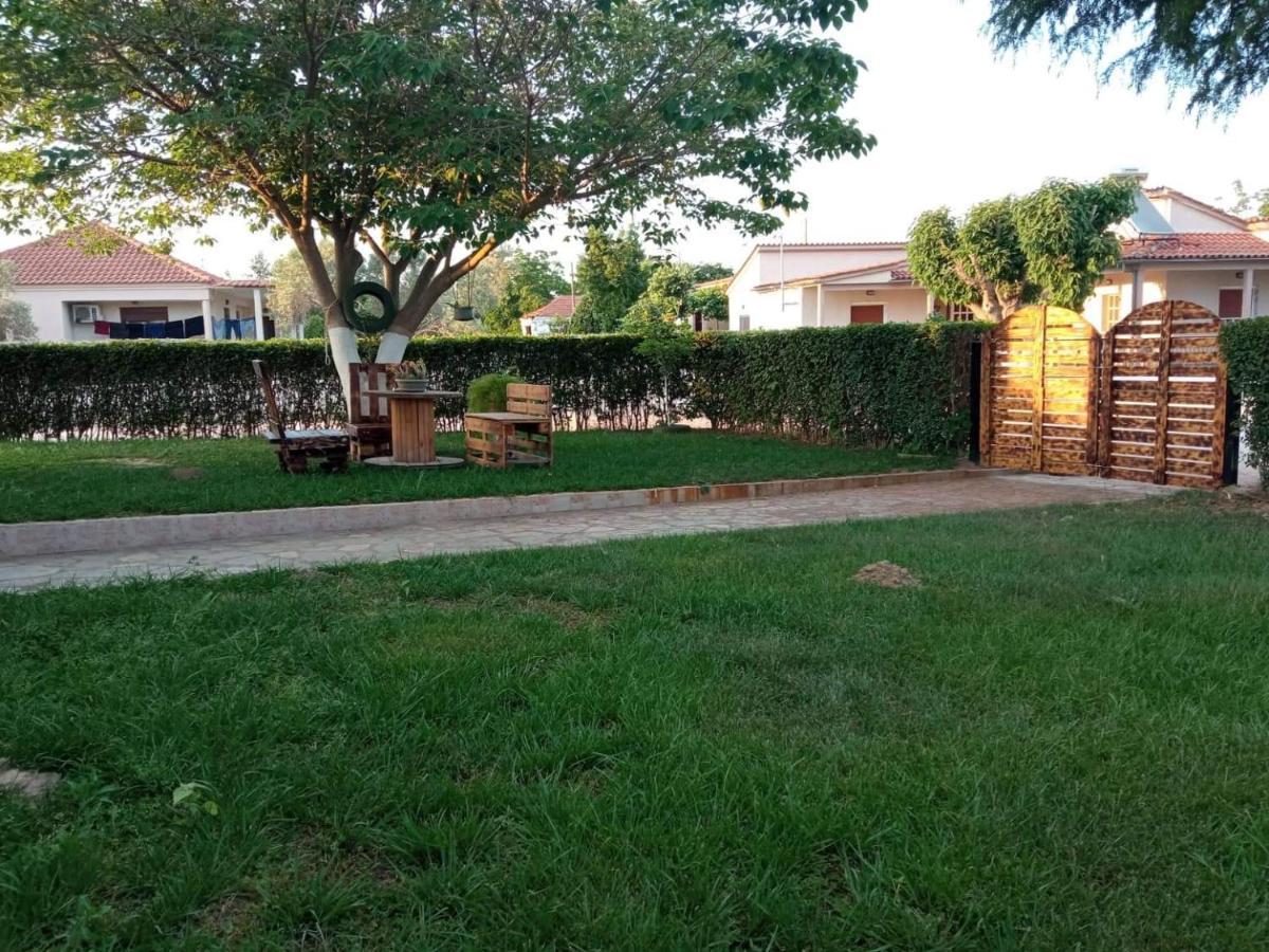 Villa Erasmia Dekarcho Exterior foto